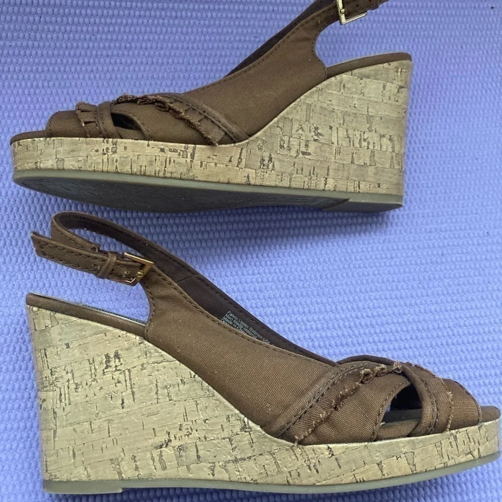 American Eagle Outfitters good preowned